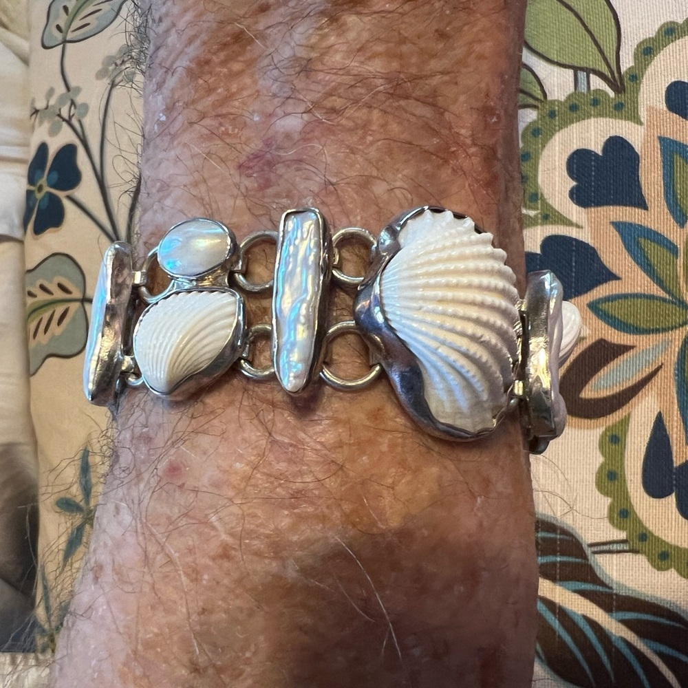 Charles Albert .950 Sterling Silver Shell Bracelet - Picture 8 of 8